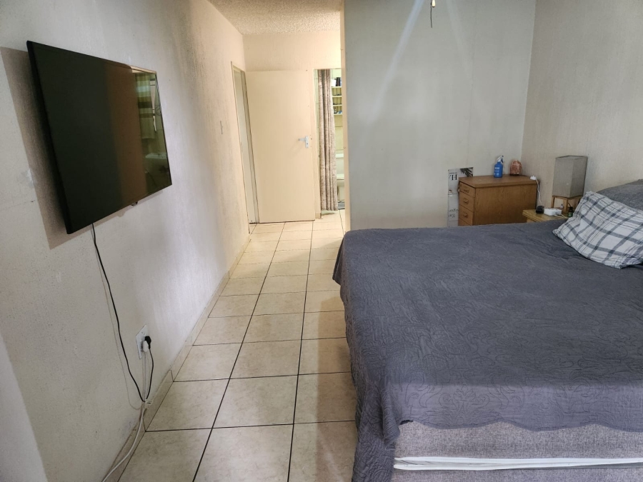 2 Bedroom Property for Sale in Silverton Gauteng