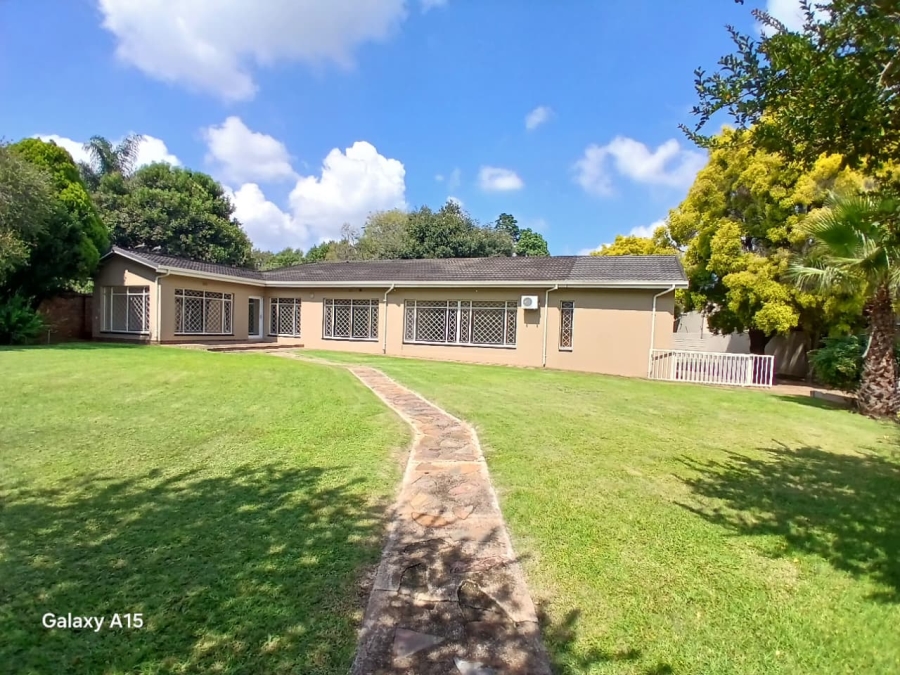 3 Bedroom Property for Sale in Sonneveld Gauteng