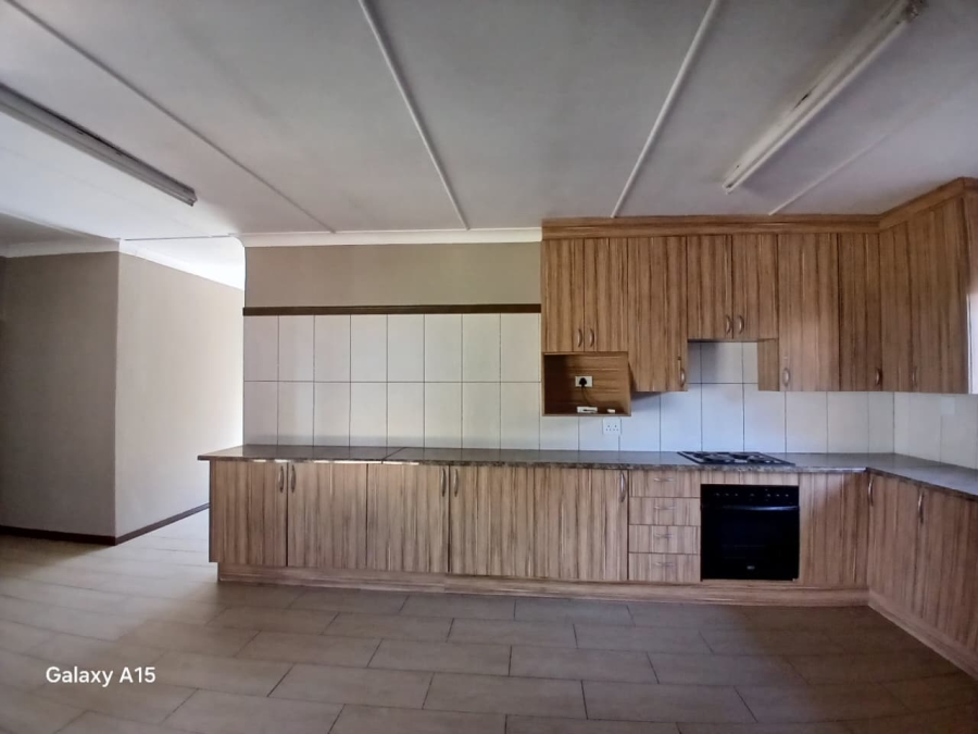 3 Bedroom Property for Sale in Sonneveld Gauteng