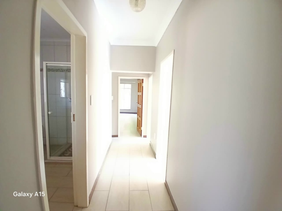 3 Bedroom Property for Sale in Sonneveld Gauteng