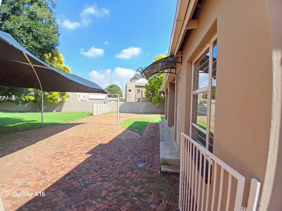 3 Bedroom Property for Sale in Sonneveld Gauteng