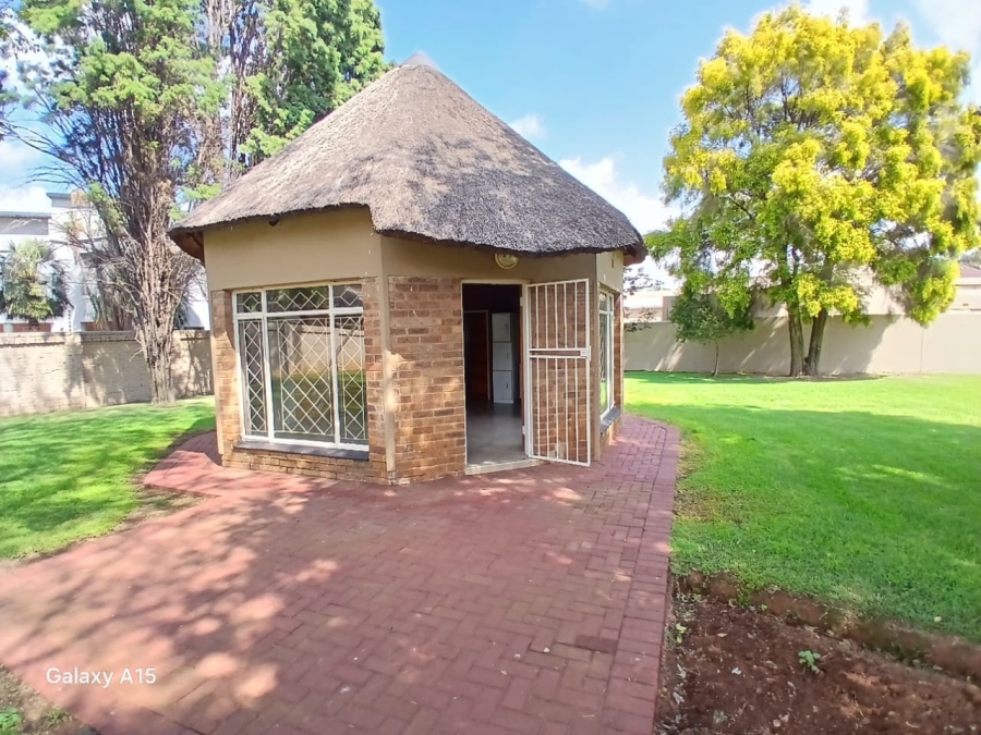 3 Bedroom Property for Sale in Sonneveld Gauteng