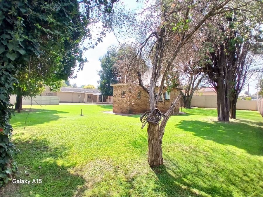 3 Bedroom Property for Sale in Sonneveld Gauteng