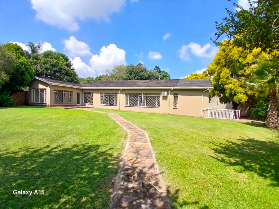 3 Bedroom Property for Sale in Sonneveld Gauteng