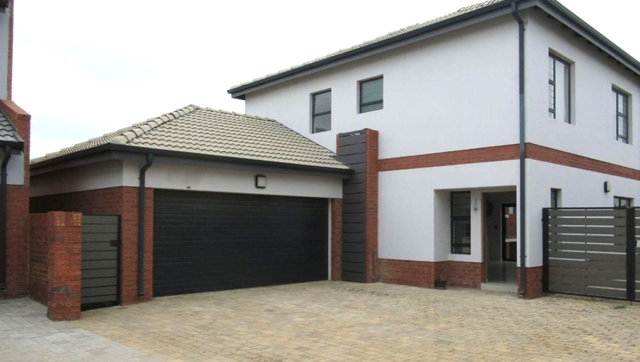 3 Bedroom Property for Sale in Caro Nome A H Gauteng