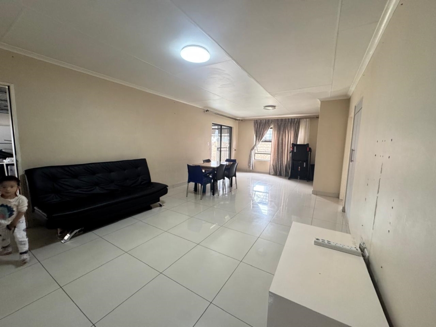 3 Bedroom Property for Sale in Dawn Park Gauteng