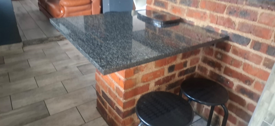 4 Bedroom Property for Sale in Glen Marais Gauteng