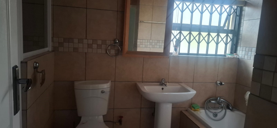 4 Bedroom Property for Sale in Glen Marais Gauteng