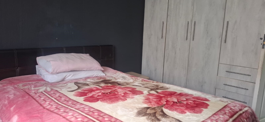 4 Bedroom Property for Sale in Glen Marais Gauteng