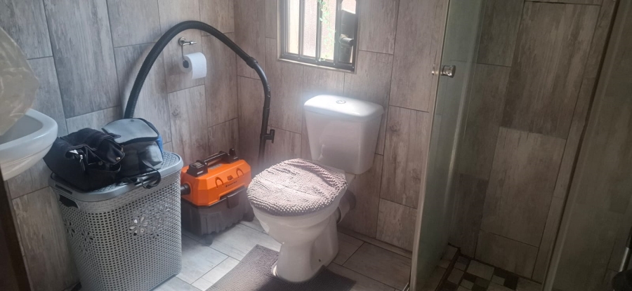 4 Bedroom Property for Sale in Glen Marais Gauteng