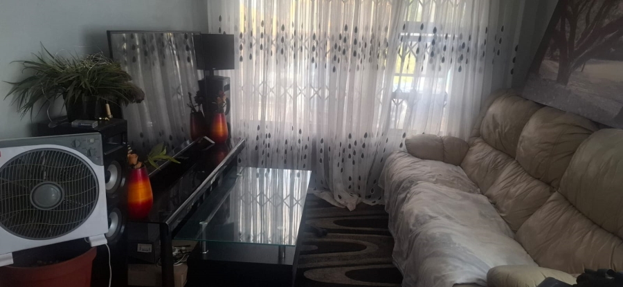 4 Bedroom Property for Sale in Glen Marais Gauteng