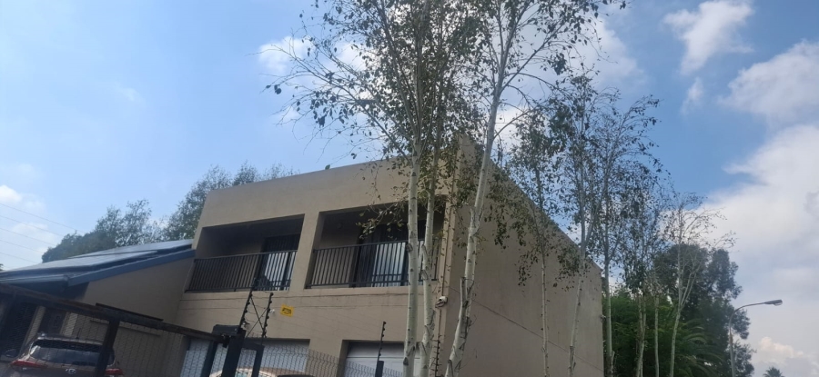 4 Bedroom Property for Sale in Glen Marais Gauteng