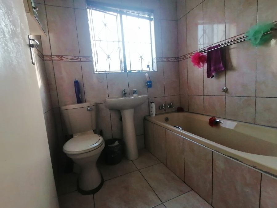 To Let 3 Bedroom Property for Rent in Pretoria West Gauteng