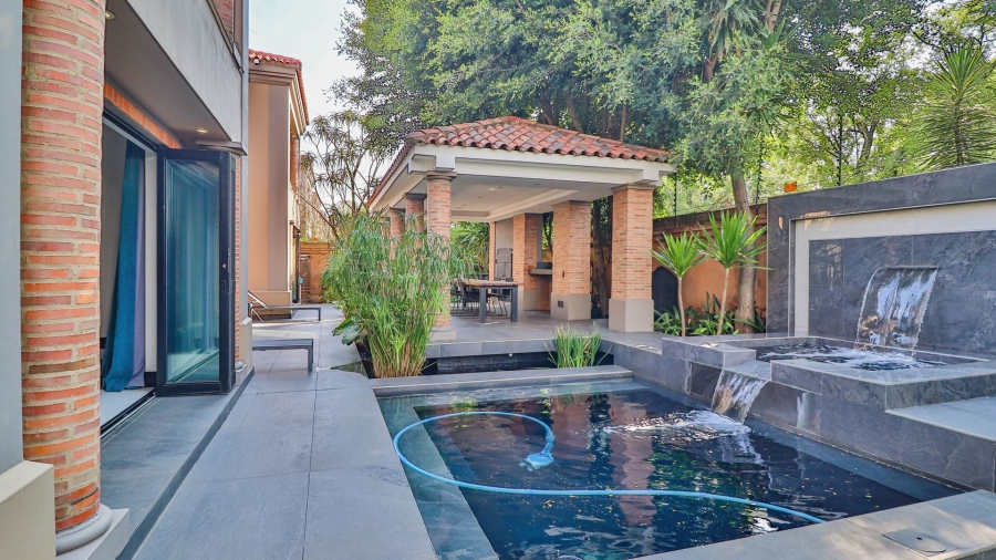 4 Bedroom Property for Sale in Bedfordview Gauteng