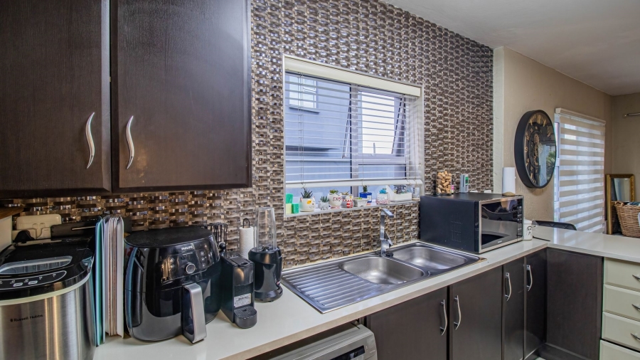 3 Bedroom Property for Sale in Eye of Africa Gauteng