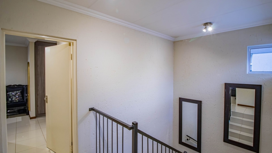3 Bedroom Property for Sale in Eye of Africa Gauteng