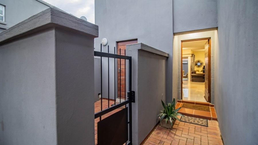 3 Bedroom Property for Sale in Eye of Africa Gauteng
