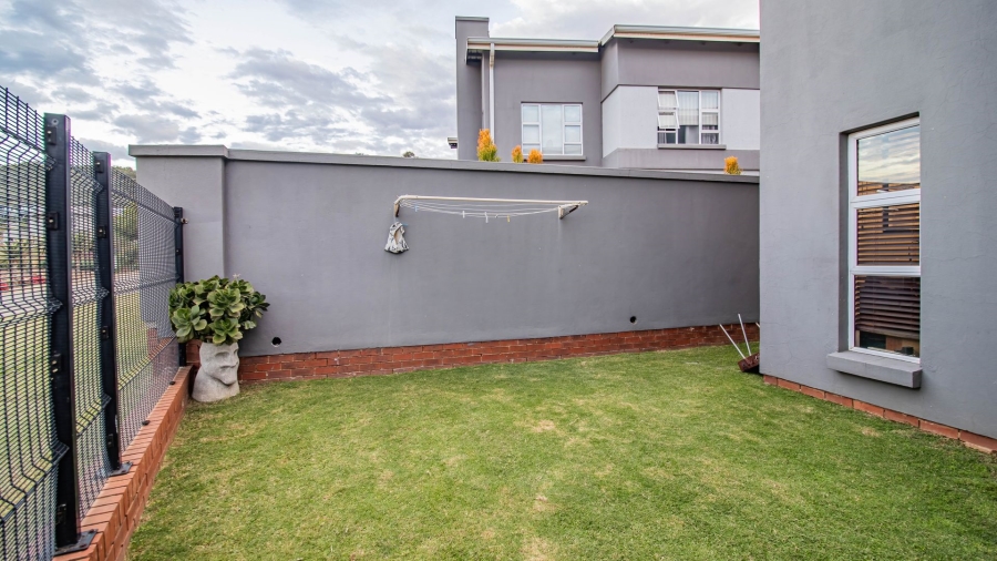 3 Bedroom Property for Sale in Eye of Africa Gauteng