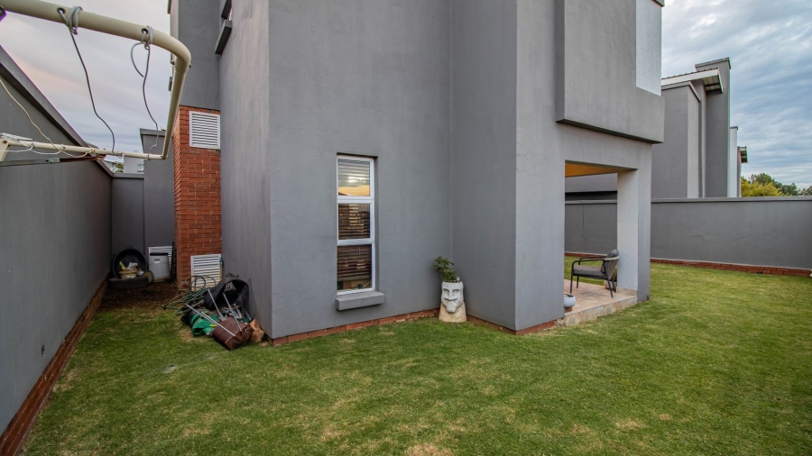 3 Bedroom Property for Sale in Eye of Africa Gauteng