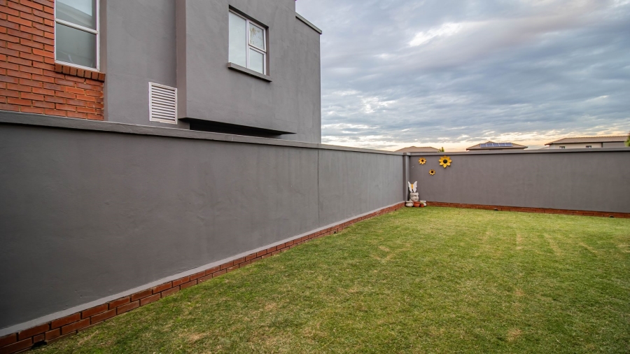 3 Bedroom Property for Sale in Eye of Africa Gauteng