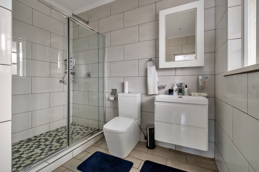 4 Bedroom Property for Sale in Beverley Gardens Gauteng