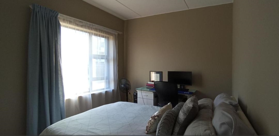 2 Bedroom Property for Sale in Glen Austin Gauteng