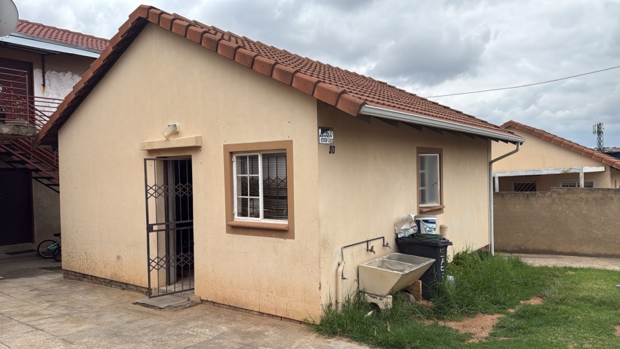 2 Bedroom Property for Sale in Cosmo City Gauteng