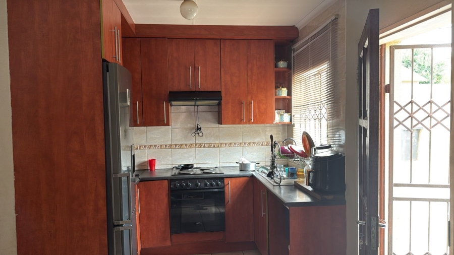 2 Bedroom Property for Sale in Cosmo City Gauteng