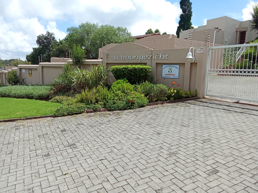 3 Bedroom Property for Sale in Helderkruin Gauteng