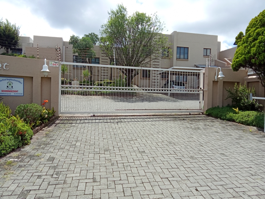 3 Bedroom Property for Sale in Helderkruin Gauteng