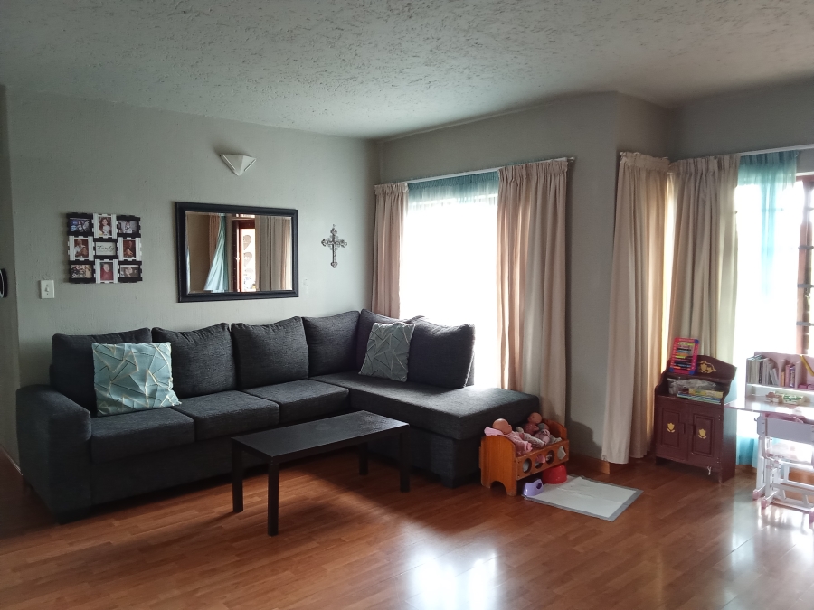 3 Bedroom Property for Sale in Helderkruin Gauteng