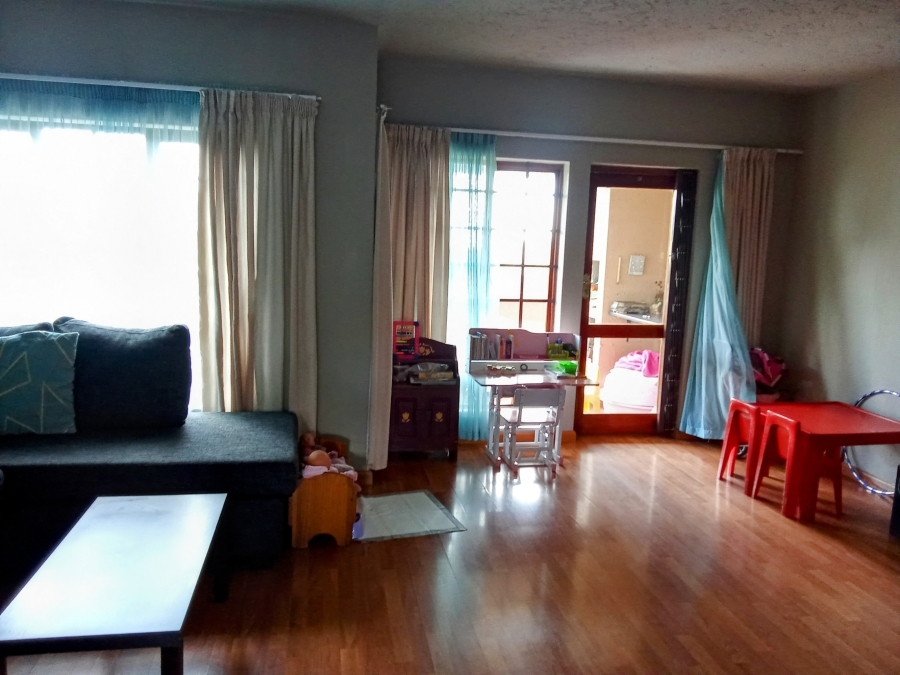 3 Bedroom Property for Sale in Helderkruin Gauteng