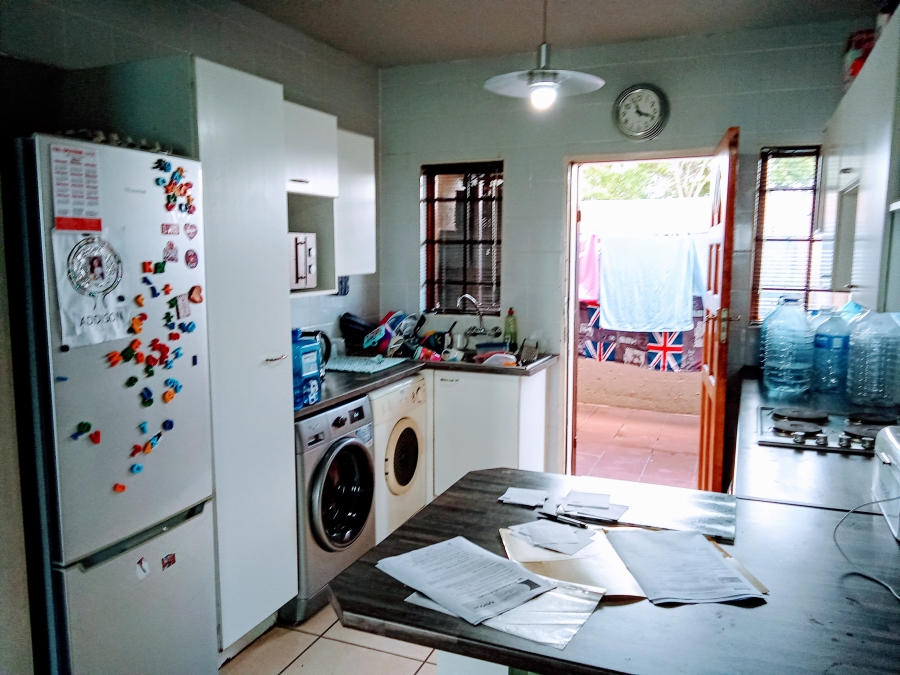 3 Bedroom Property for Sale in Helderkruin Gauteng