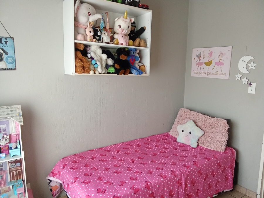 3 Bedroom Property for Sale in Helderkruin Gauteng