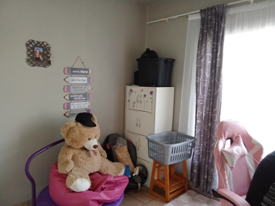 3 Bedroom Property for Sale in Helderkruin Gauteng