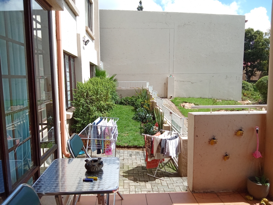 3 Bedroom Property for Sale in Helderkruin Gauteng