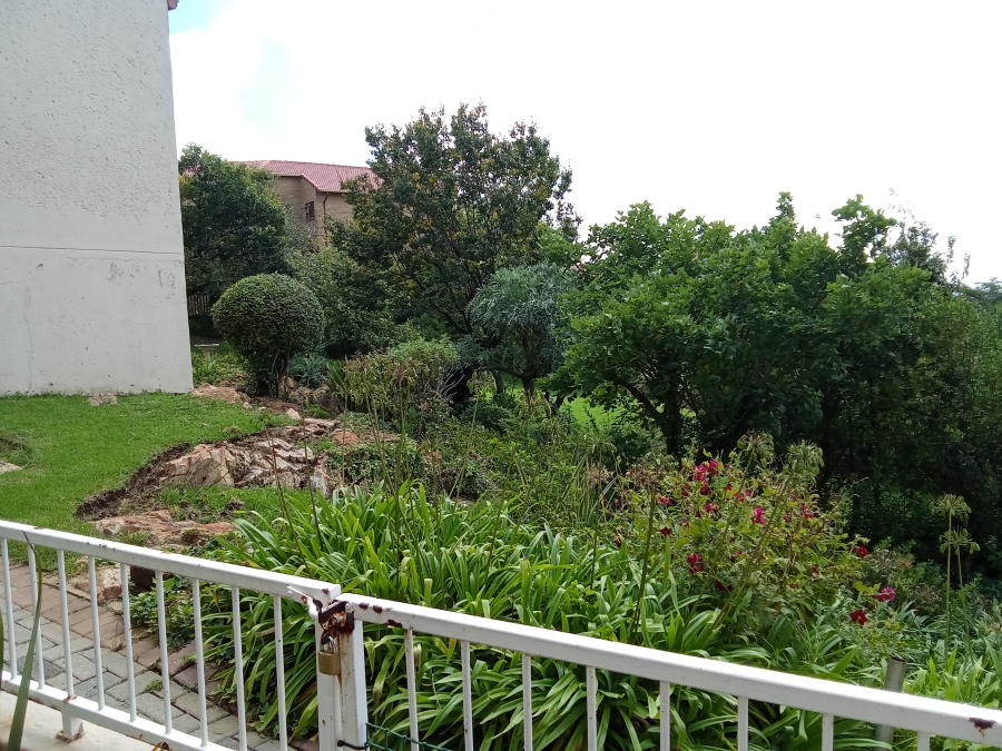 3 Bedroom Property for Sale in Helderkruin Gauteng