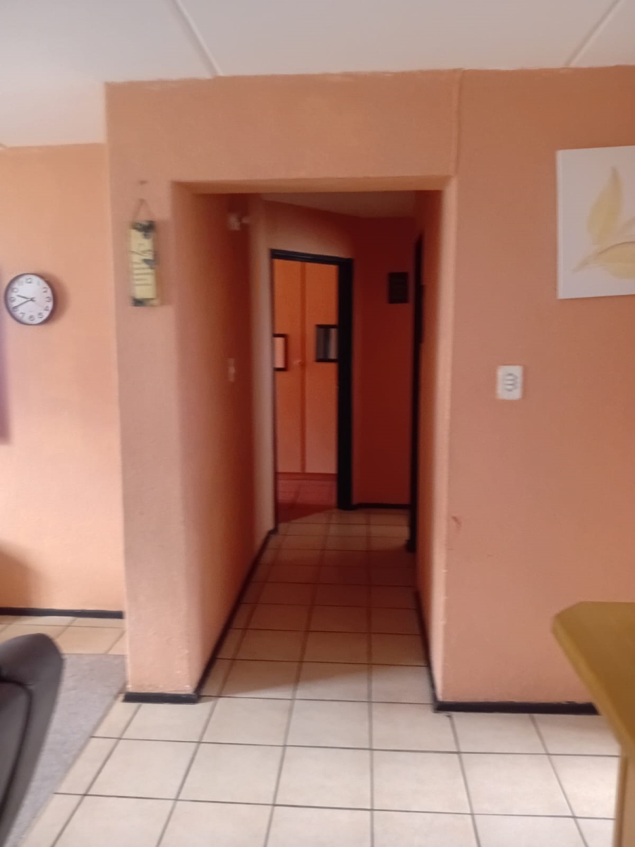 2 Bedroom Property for Sale in Burgershoop Gauteng