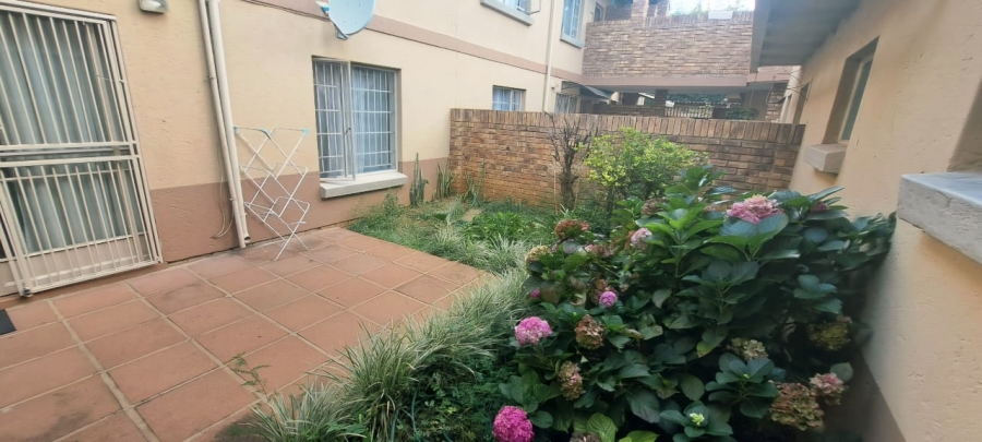 2 Bedroom Property for Sale in Rietfontein Gauteng