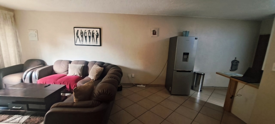 2 Bedroom Property for Sale in Rietfontein Gauteng