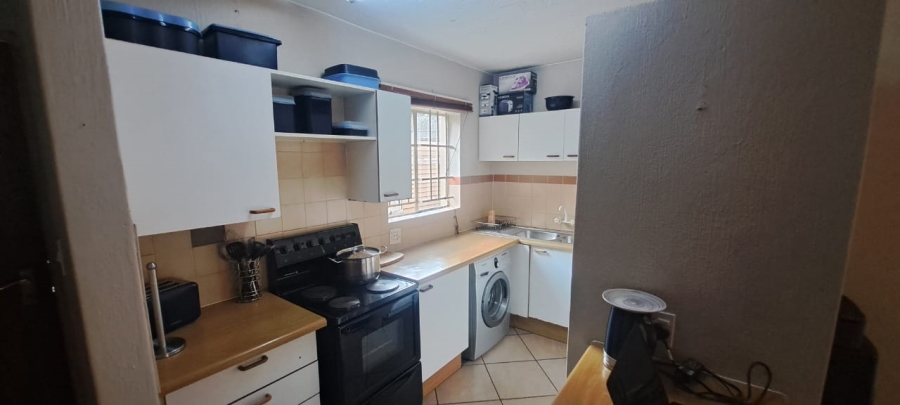 2 Bedroom Property for Sale in Rietfontein Gauteng