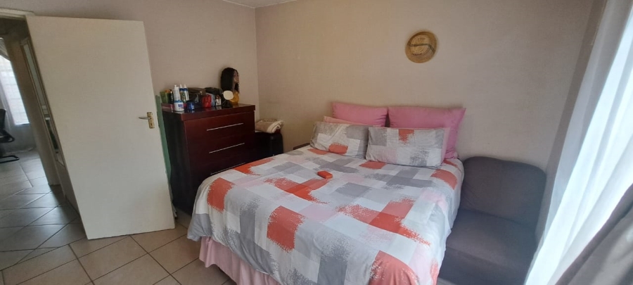2 Bedroom Property for Sale in Rietfontein Gauteng