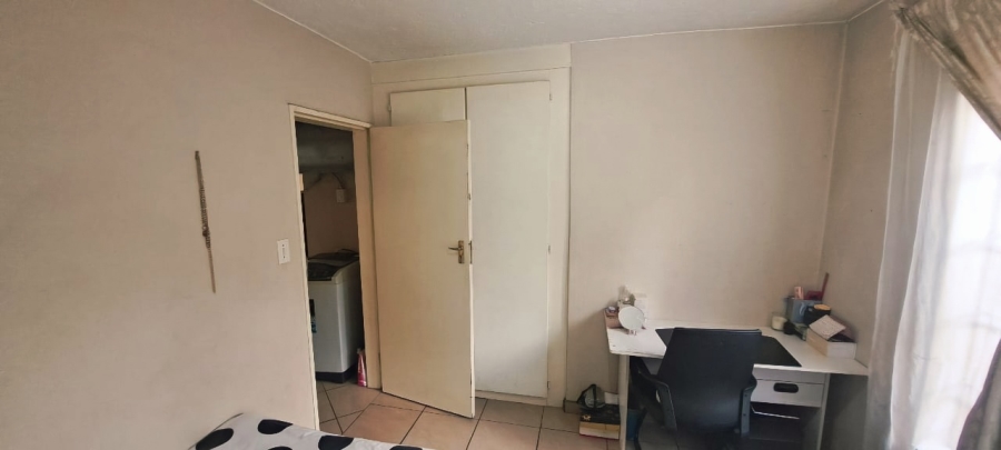 2 Bedroom Property for Sale in Rietfontein Gauteng