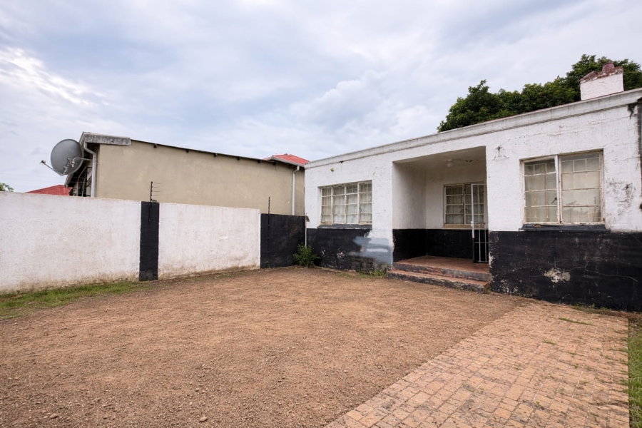 4 Bedroom Property for Sale in Geduld Gauteng
