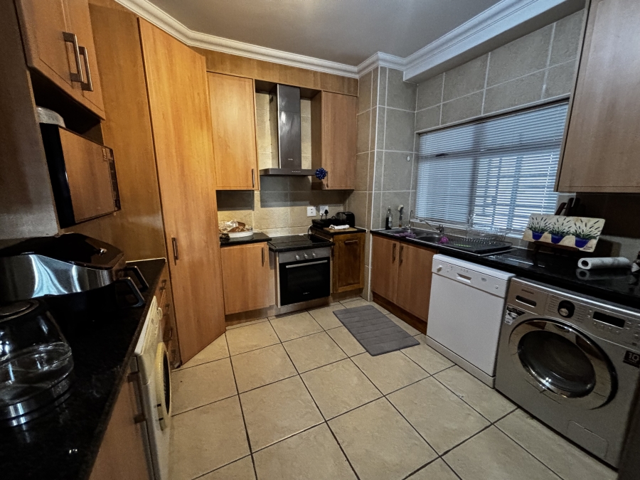 To Let 3 Bedroom Property for Rent in Morningside Gauteng