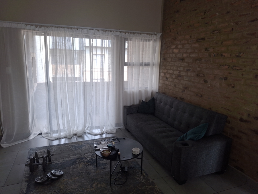 2 Bedroom Property for Sale in Pomona Gauteng