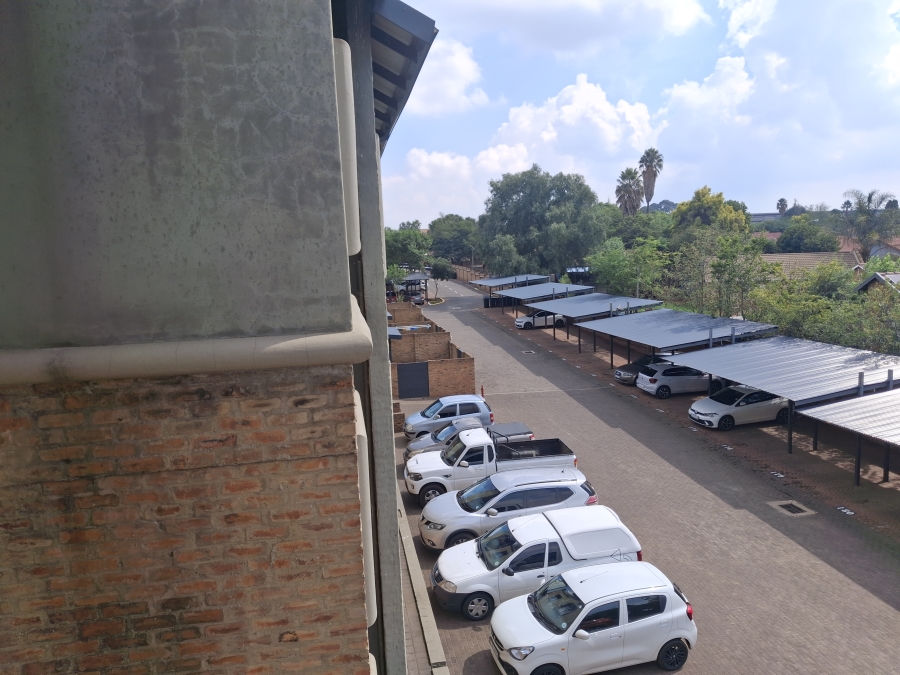 2 Bedroom Property for Sale in Pomona Gauteng