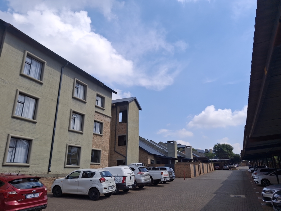 2 Bedroom Property for Sale in Pomona Gauteng