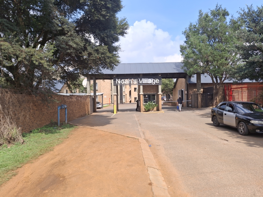 2 Bedroom Property for Sale in Pomona Gauteng