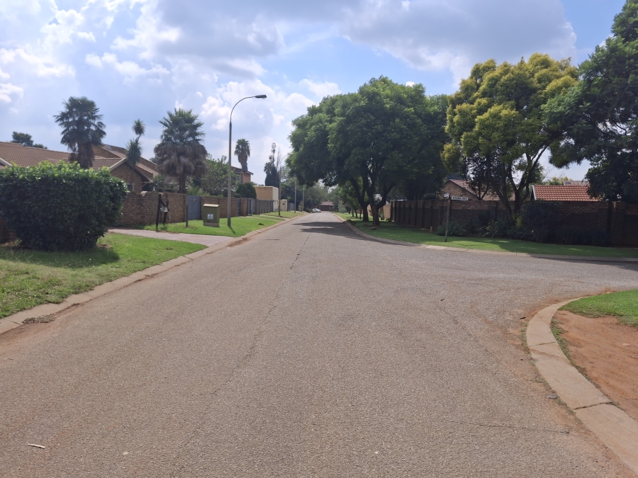 2 Bedroom Property for Sale in Pomona Gauteng